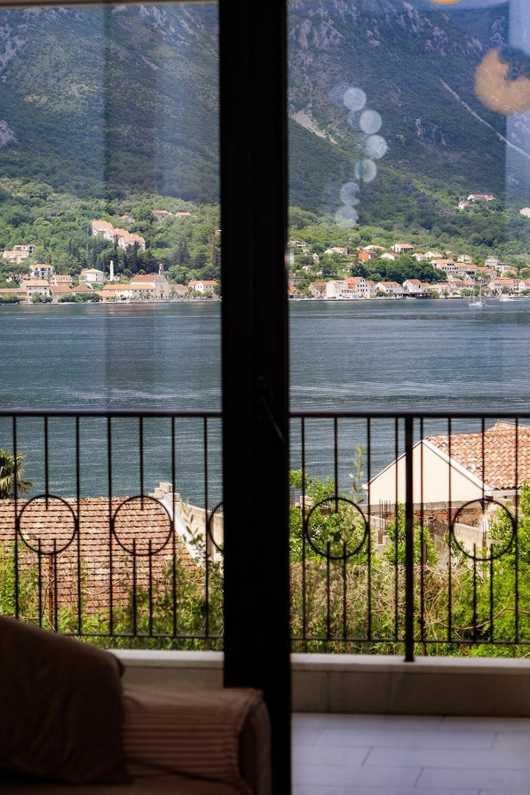 Vistapool Kotor Apartment Dobrota